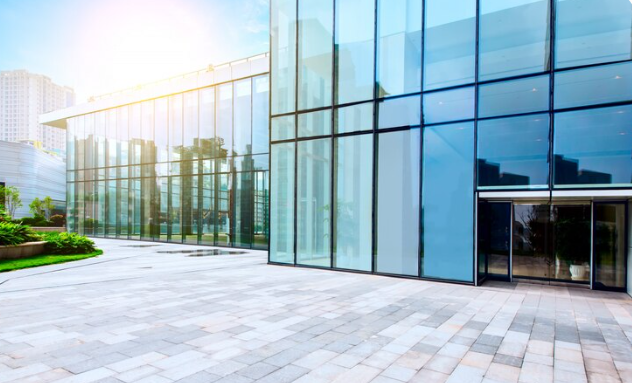 Unexpected Signs Your Storefront Glass System May Be Outdated