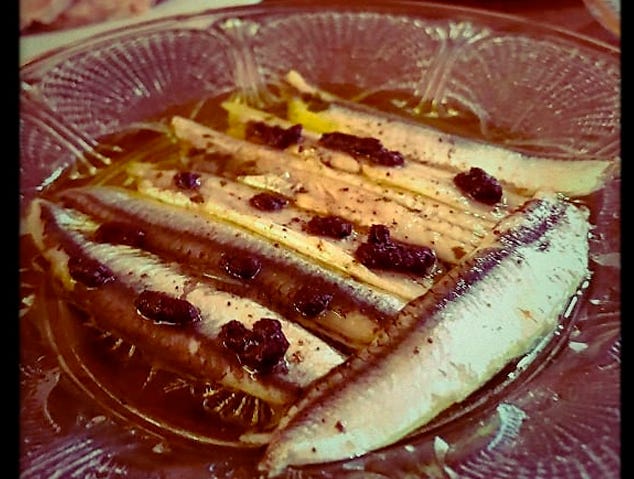 Ca l’Adela: platets, vins i bones vibracions