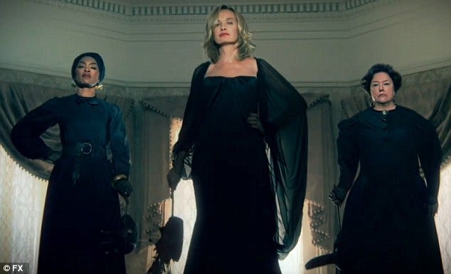 Jessica Lange and Kathy Bates camp it up on 'Horror Story