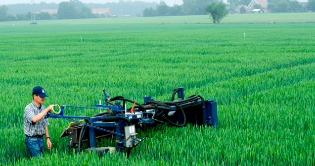Trump Declares Fertilizer Emergency And Why It Could Hit Your Wallet