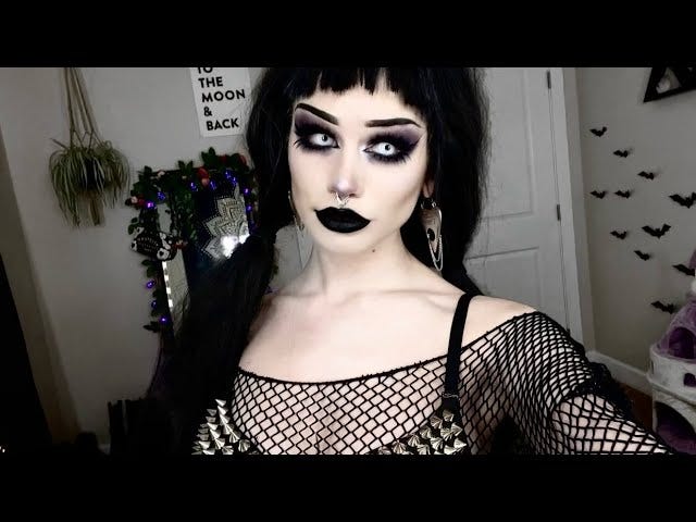Everyday Gothic Makeup Tutorial — Goth Makeup - Grunge Makeup - Medium