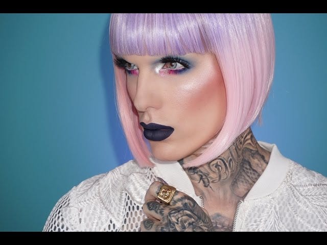 Pastel 2024 goth makeup