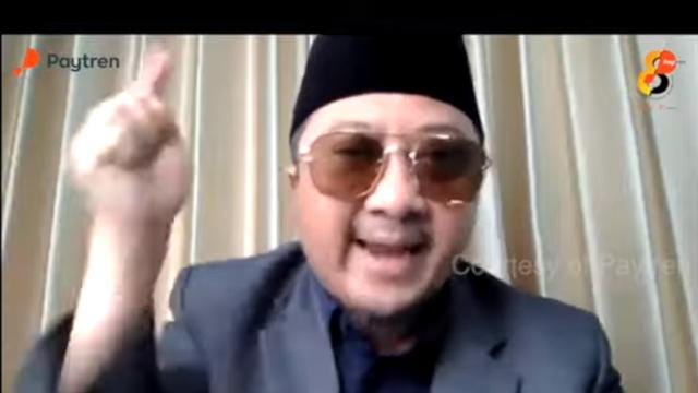 Sentimen Tweet: Mencoba mencari tahu apakah kamu ngetweet sambil senyum apa merengut?