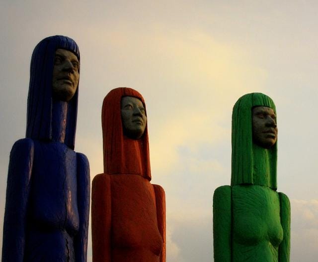 Ask Polly My Best Friend Is A Lunatic Who Owes Me An Apology! by