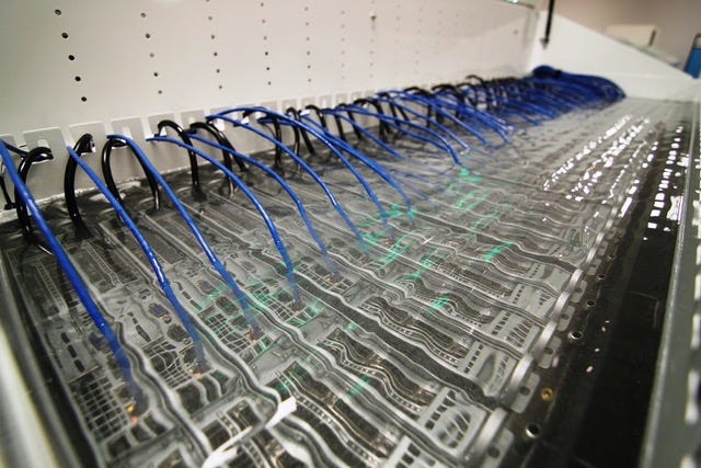 A Guide to Liquid Level Sensors for Data Center Liquid Cooling