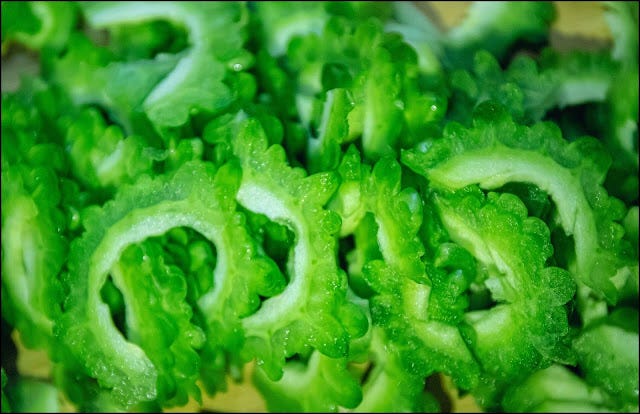 Which Bitter Gourd Is Less Bitter?