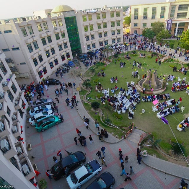 Can BS Software Engineering in Multan Build Your Future?
