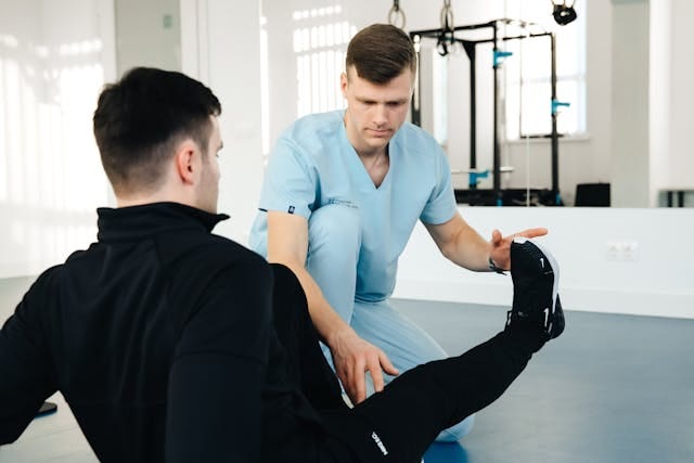 Physiotherapy Clinic in Krishna Nagar — Complete Care for a Healthy and Active Life
