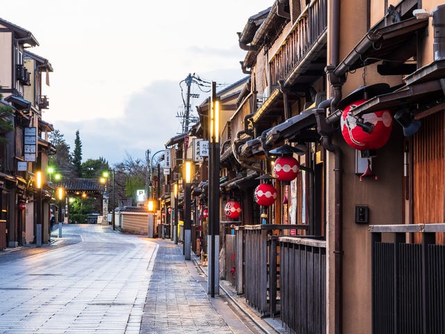 Experience Working With Geiko In Kyoto As A Teenager; What I Learned 