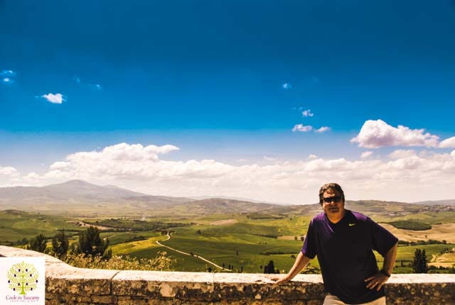 Hanging in Pienza www.cookintuscany.com