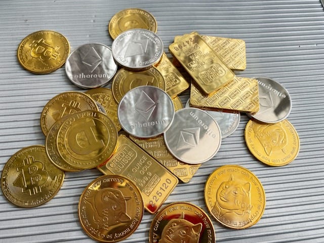 Is this your altcoin investment strategy?