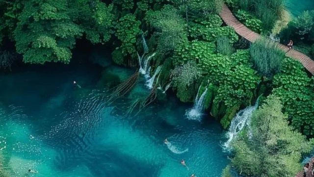 Taman Nasional Plitvice Lakes