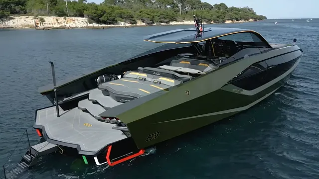 Lamborghini Tecnomar 63 yacht rear