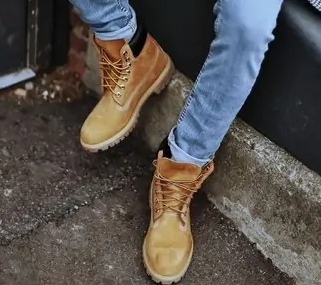 Most Honest & Helpful Reviews for Timberland Men's 6 Inch Premium Boots —  Curated by Rosi | by Rosi Reviews | Medium
