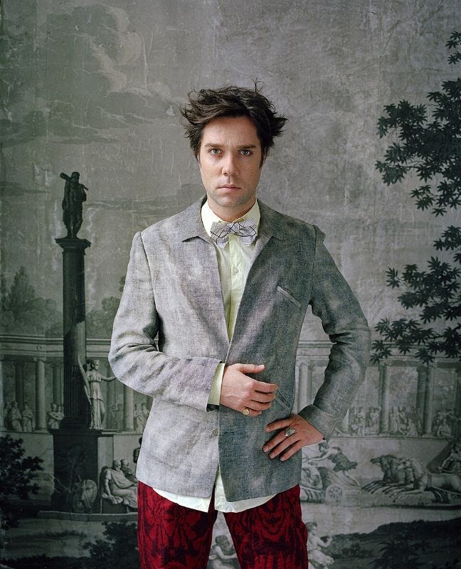 Rufus Wainwright / By © Oliver Mark, CC BY-SA 4.0 (Wikipedia)