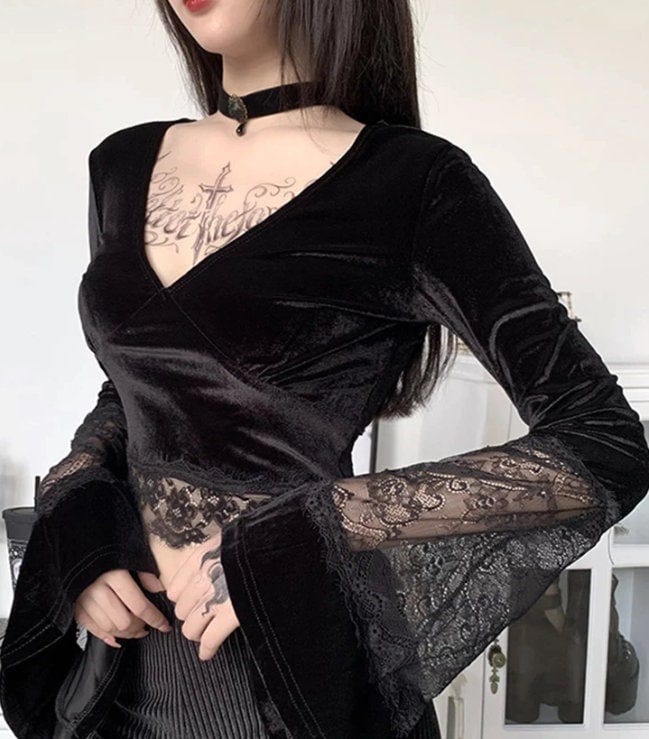 Goth Sexy Women Crop Top Flare Long Sleeve Lace Hollow Out Black T