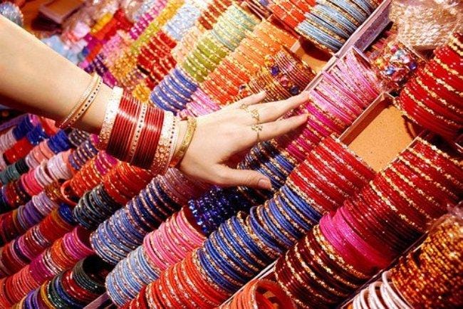 TRUE SIGNIFICANCE OF BANGLES IN INDIAN CULTURE | by Shivam Kumar | Medium