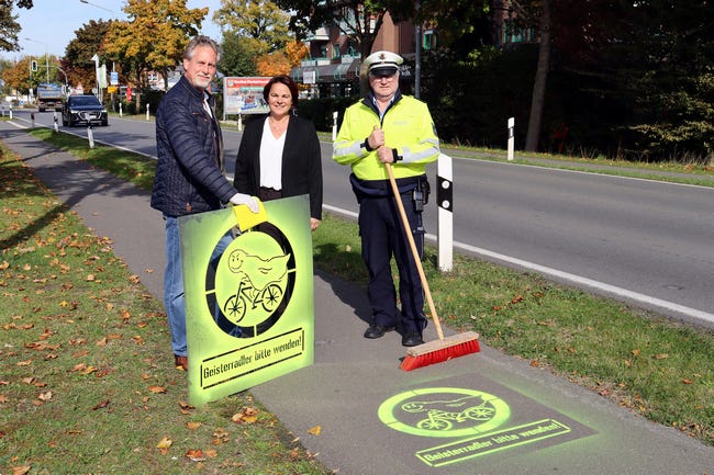 Geisterfahrer-Piktogramm für mehr Verkehrssicherheit