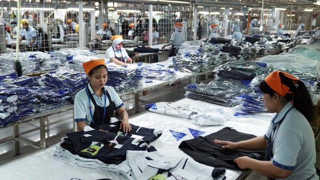 Sritex Shuts Down, 10,000 Workers Laid Off — How to Claim 60% Salary Compensation