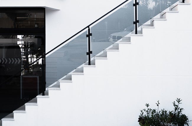 Perfect Pairings: Glass Railings with Architecture - Luxury Glass ...