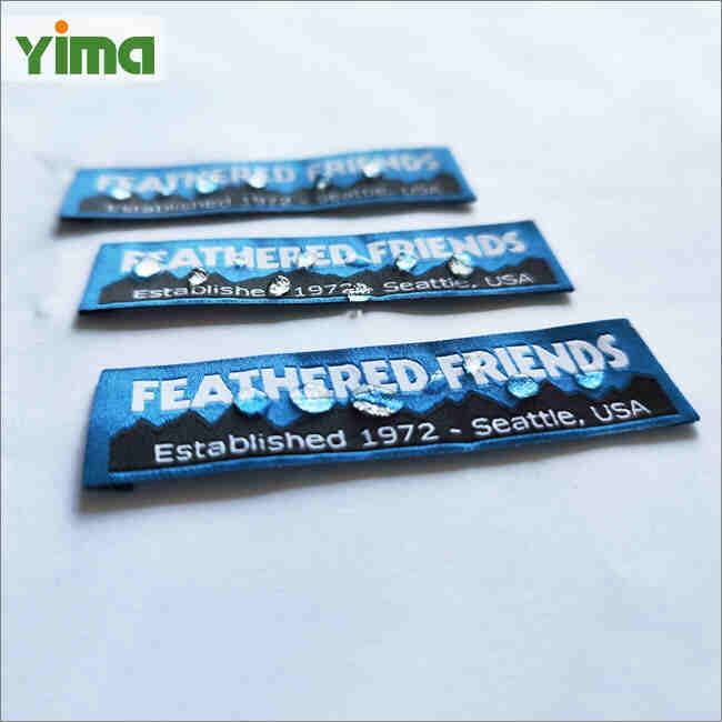 What is the reason for the shrinkage of woven labels after washing? How to solve it?