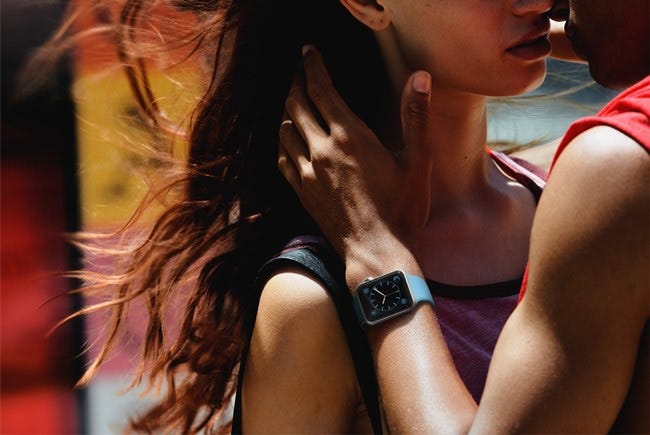 5 Reasons the Apple Watch Is for Lovers | by Oscar Raymundo | Medium