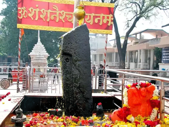 Shani Shingnapur Jagrut Devasthana – Temple of Unb