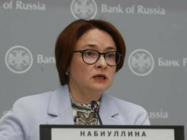 Le sanzioni contro la Russia colpiscono l’economia, dice Nabiullina, governatore della Banca di…