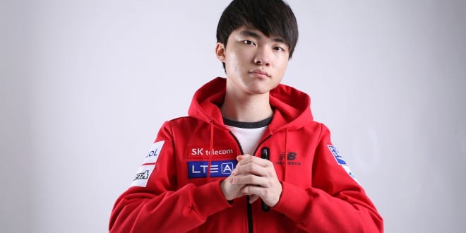 Faker on stream: SoloQ is not fun anymore.