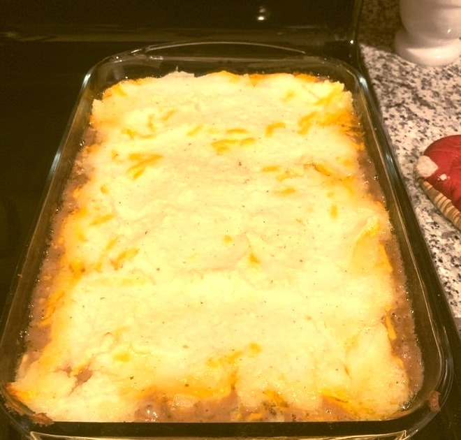 French onion soup brings added rich, savory flavor to this easy shepherd’s pie, making it a perfect dinner choice for weeknights. #main dishes, #onion, #ground beef, #onion soup, #shepherd\s pie, #french, #flavor