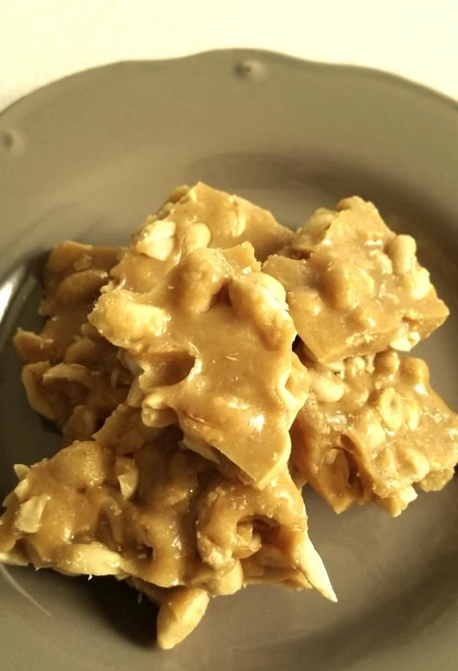 Quick and Easy Peanut Brittle — Peanut Dessert
