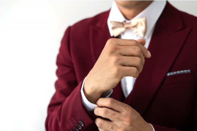 Guide to Choosing the Wedding Suit the Groom | by Bloggerinn | Medium