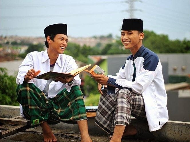 Disintegrasi Sosial dan Krisis Moral: Membaca Hilangnya Rasa Kebersamaan di Pesantren melalui…