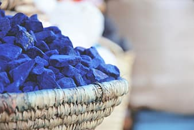 The Fascinating Science Behind Indigo Dye: How it Works and Why It Lasts, by Ishani Kalatuwawege