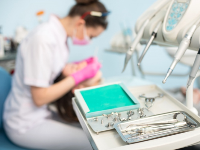 Factors to Consider While Choosing the Best Dental Supplies in Muscat