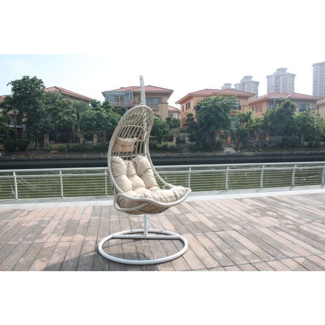 Why Is Timber the Best Material for Outdoor Furniture in Melbourne by