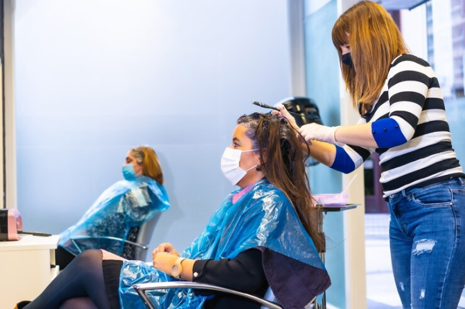 Unleash Your Inner Stylist: A Guide to Hairstyling Courses and Training 