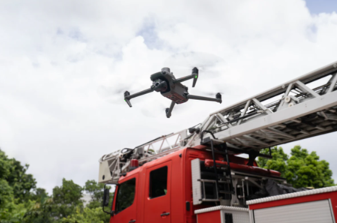 Gökyüzünden Yangınla Mücadele: İtfaiyede İHA (Drone) Kullanımı ve DJI Çözümleri