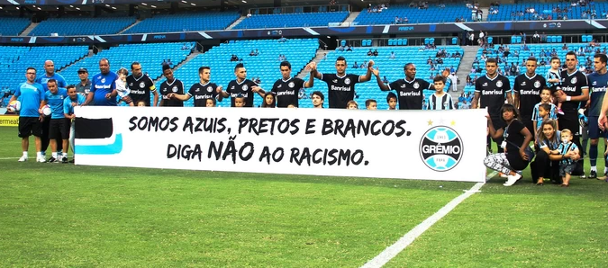 Conselheiro do Atlético-MG propõe mudanças no nome e no escudo do clube