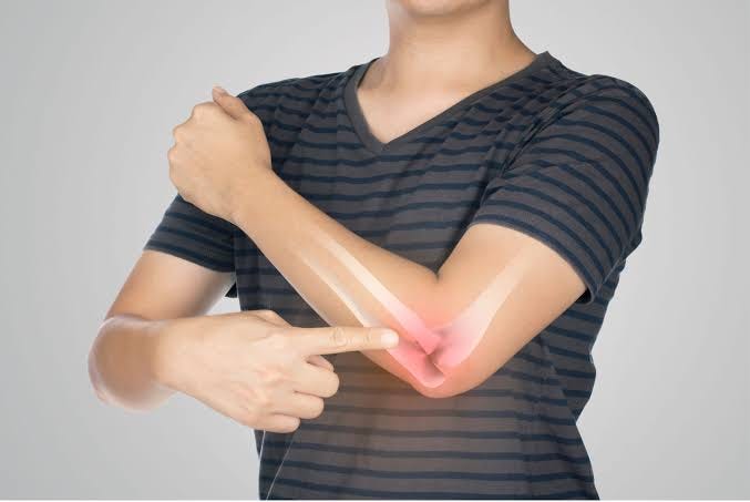 Tennis Elbow Relief in Dubai: Massage vs Physiotherapy
