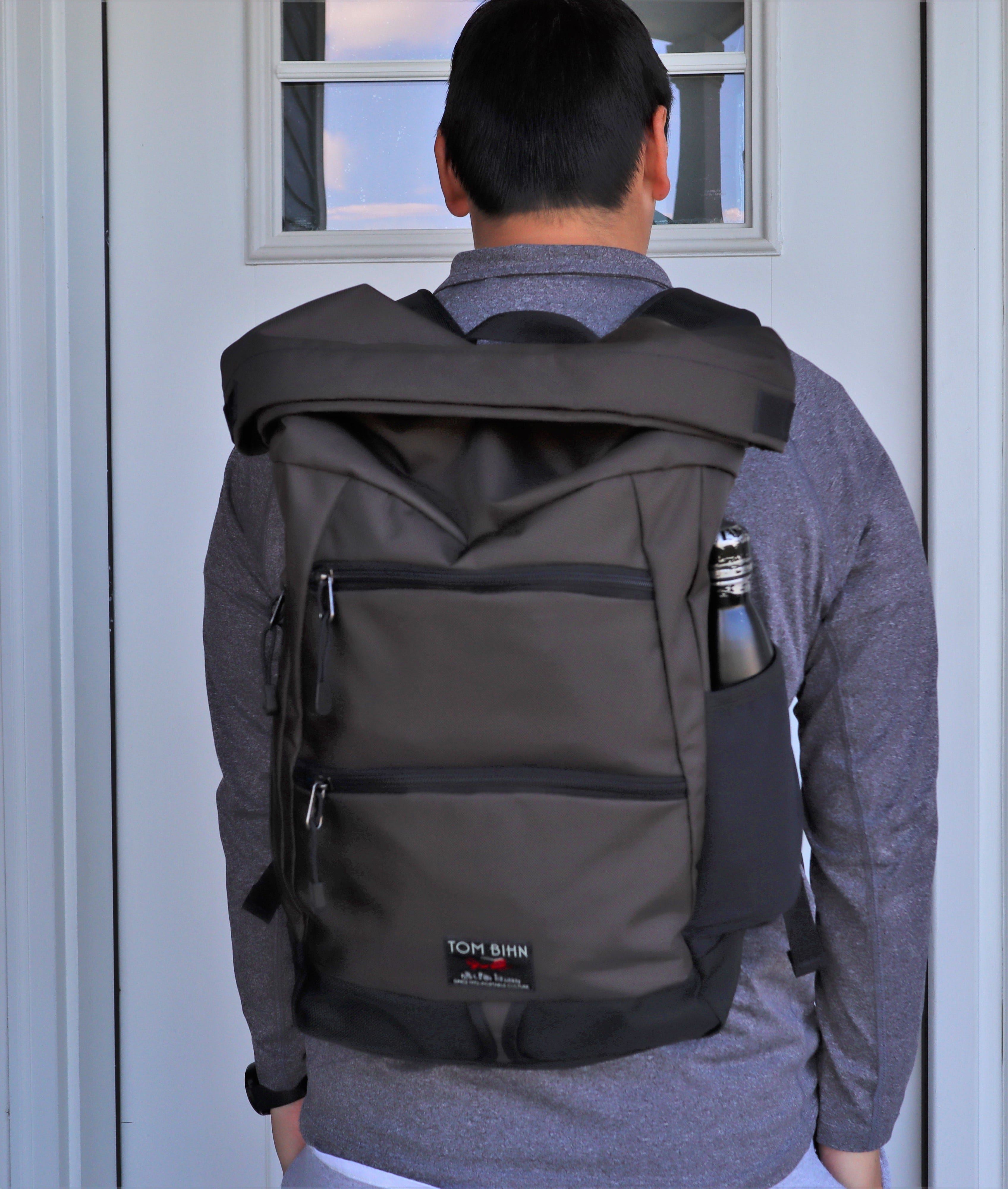 TOM BIHN Addax Review. It