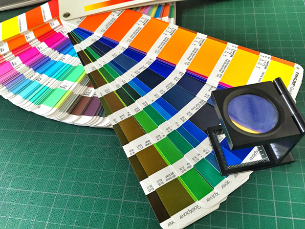 THE HISTORY OF PANTONE
