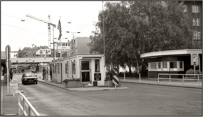 Spark structured streaming — checkpointing