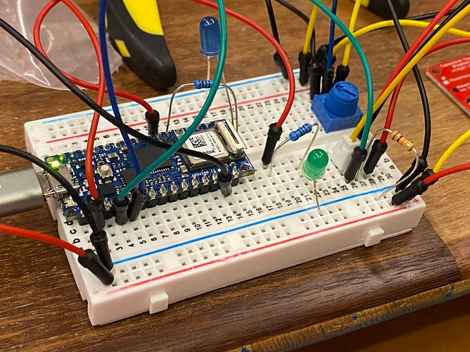 Experiments in Analog- and a failed attempt at a screaming robot.