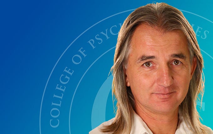 BRACO’S CAPTIVATING GAZE