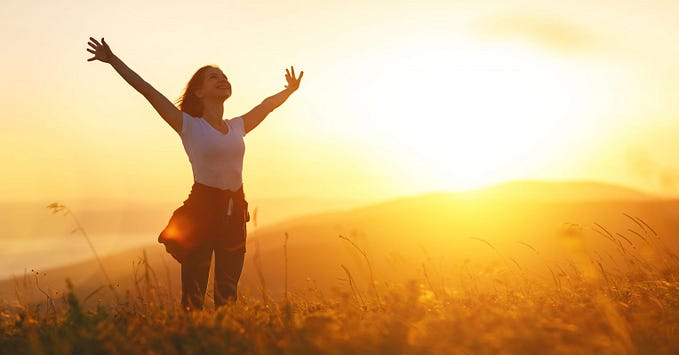 15 Ways to Live a Fuller and Happier Life & Make Yourself a Healthier Person.