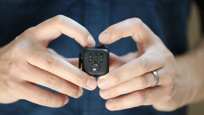 Real vs. Fake: The Infamous Case of the Quickly Copied Fidget Cube