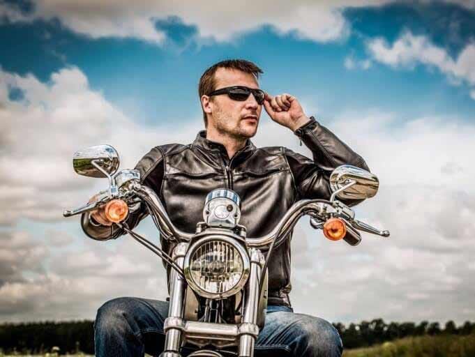 How a Men’s Motorcycle Jacket Can Save Your Life!