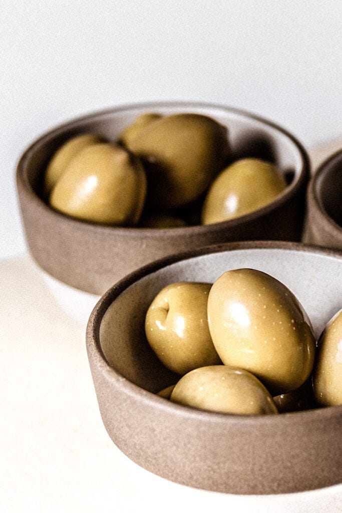 Can Pregnant Women Eat Olives & How to Savor this Salty Goodness Safely