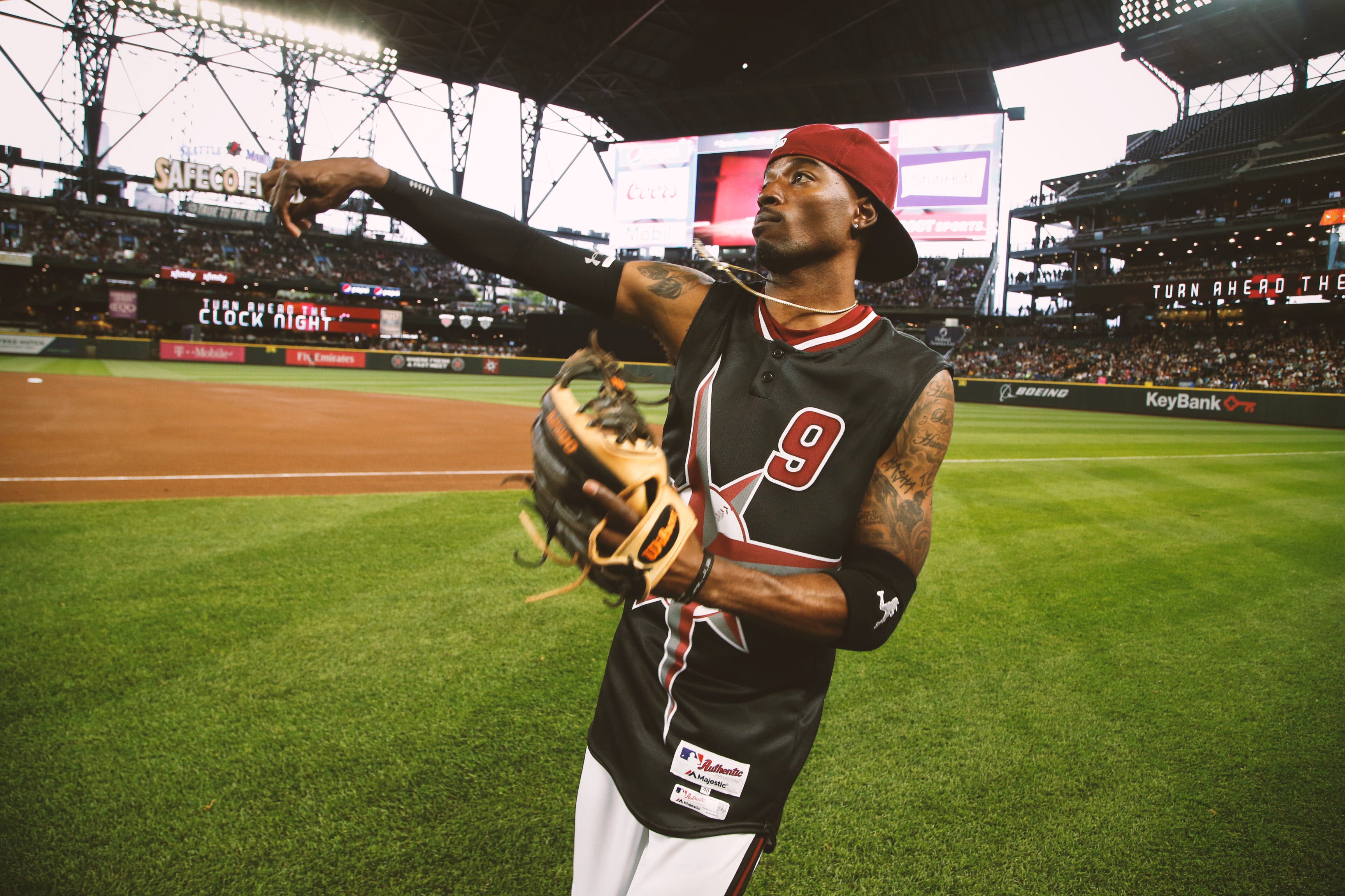 It looks like Uranus is off tonight': An oral history of the Mariners' Turn  Ahead the Clock Night - The Athletic